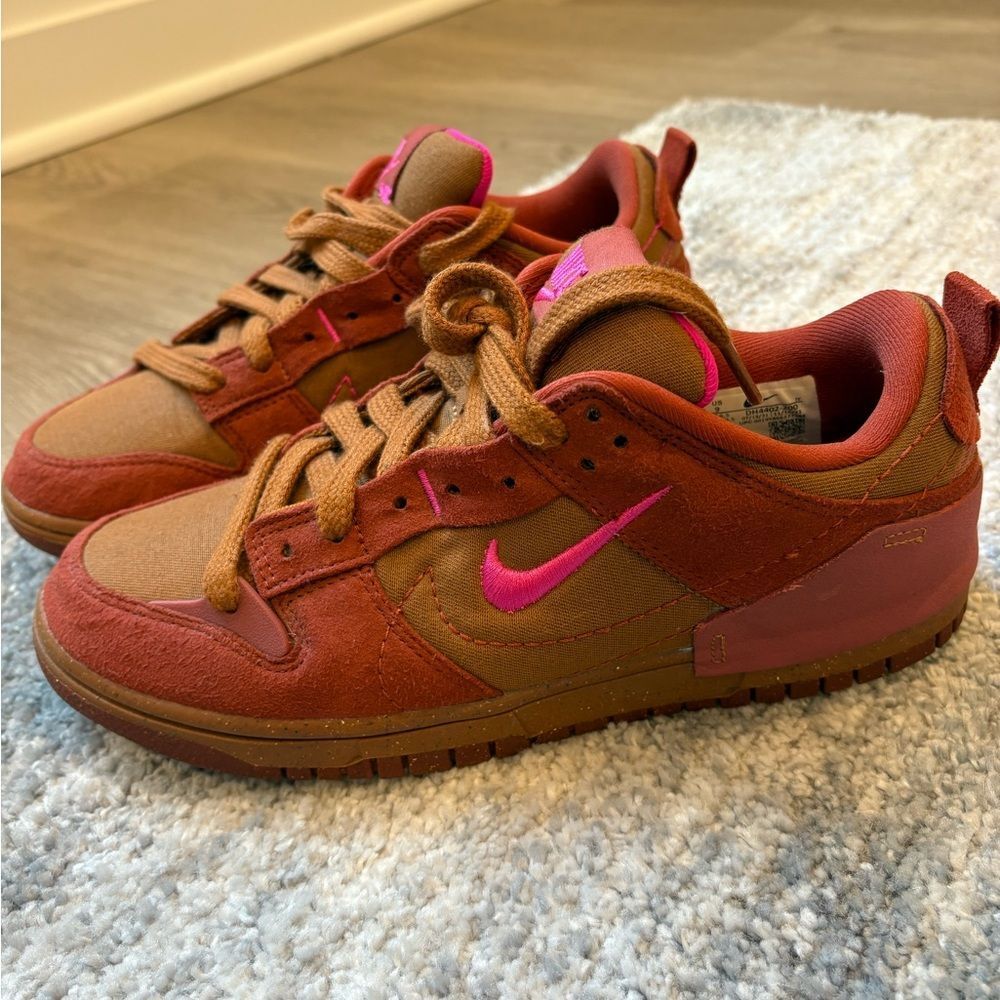 Nike
Dunk Low Disrupt 2 "Desert Bronze" sneakers